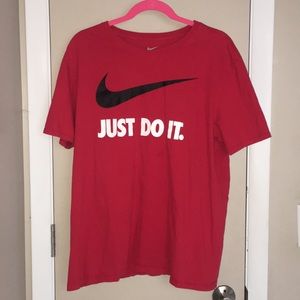 NIKE T-Shirt🌹